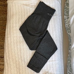 NVGTN contour leggings xs